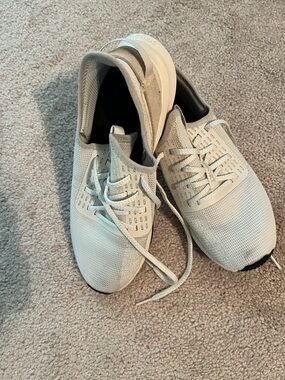 New Balance Women's Cream Knit Lace-Up Athletic Sneakers